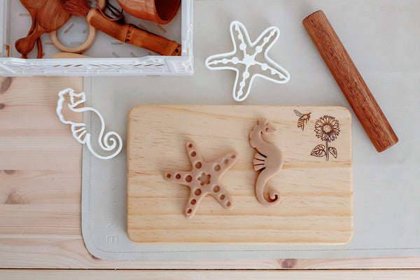 Beadie Bug Play - Bio Dough Cutter - Seahorse