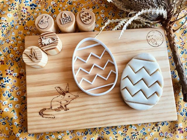Beadie Bug Play - Bio Dough Cutter - Zig Zag Easter Egg