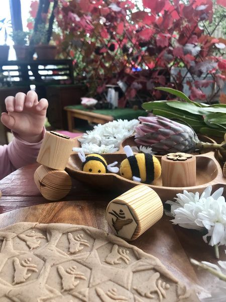 Beadie Bug Play - Play Dough Stamps - Bee