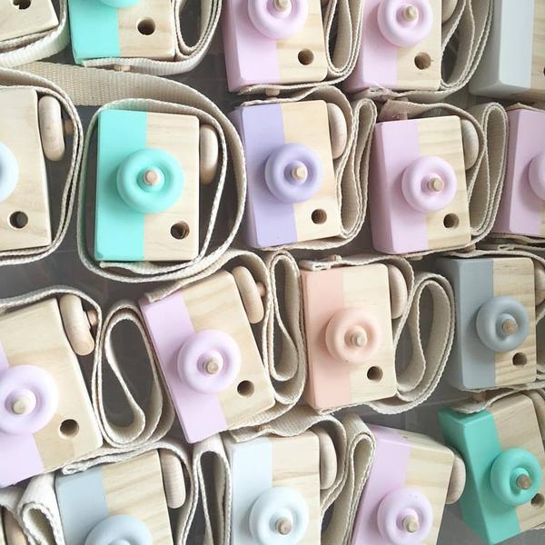 Behind The Trees Wooden Camera - Reef Resort