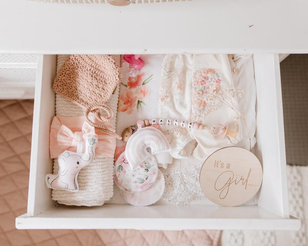 Hello Fern Gender Announcement Disc - Girl - Classic