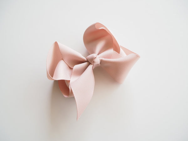 Snuggle Hunny Clip Bow - Nude Medium