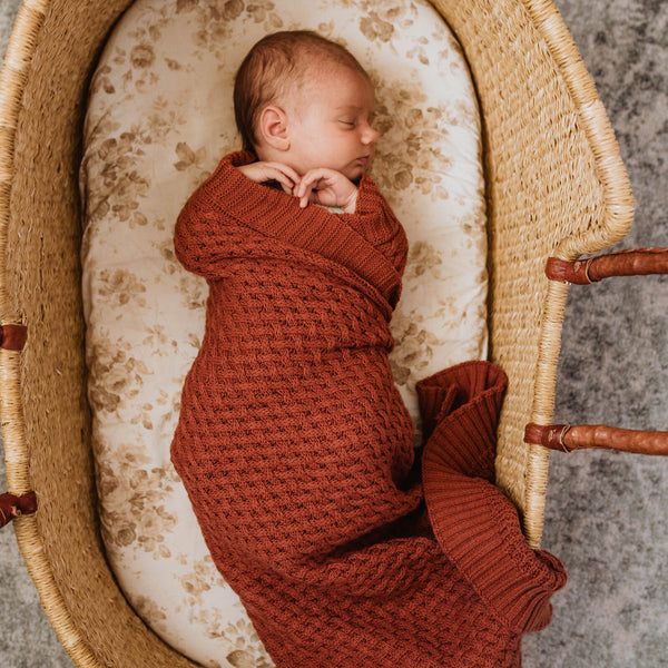 Snuggle Hunny Diamond Knit Blanket - Umber