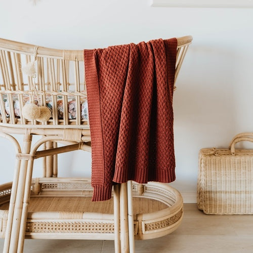 Snuggle Hunny Diamond Knit Blanket - Umber