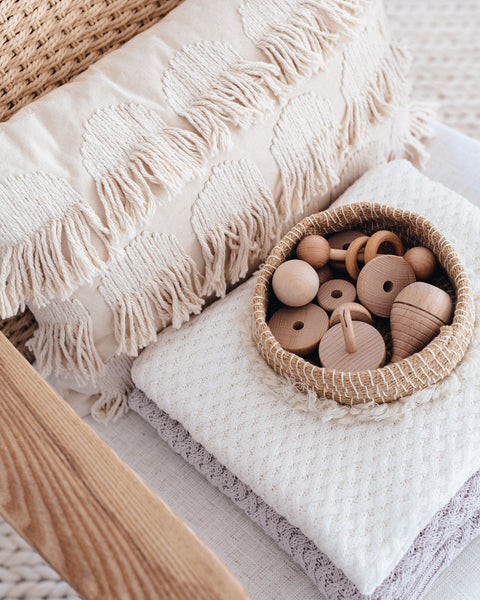 Snuggle Hunny Diamond Knit Blanket - White