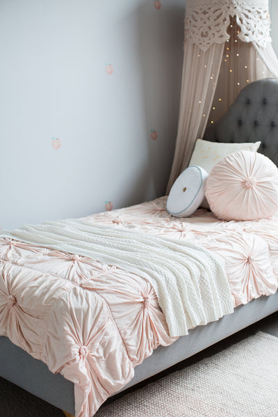 Snuggle Hunny Diamond Knit Blanket - White