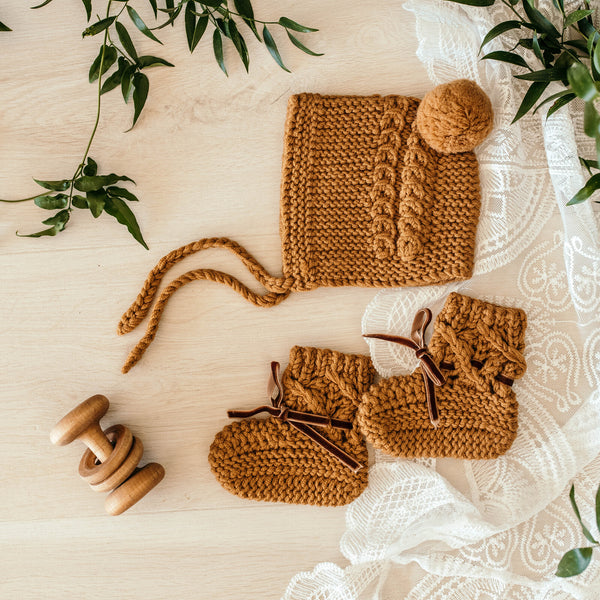Snuggle Hunny Merino Wool Bonnet and Booties - Bronze