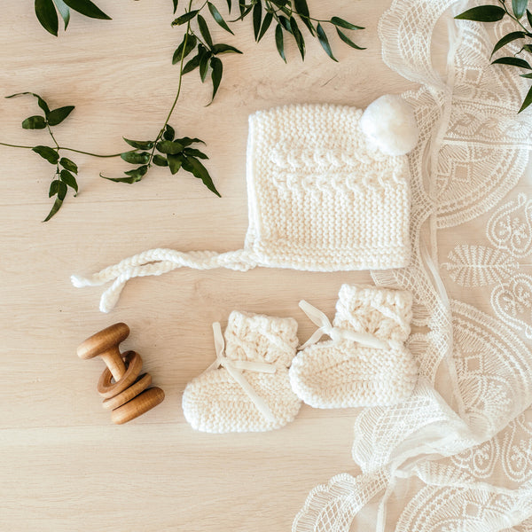 Snuggle Hunny Merino Wool Bonnet and Booties - Ivory