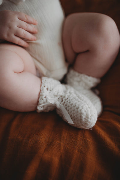 Snuggle Hunny Merino Wool Bonnet and Booties - Ivory