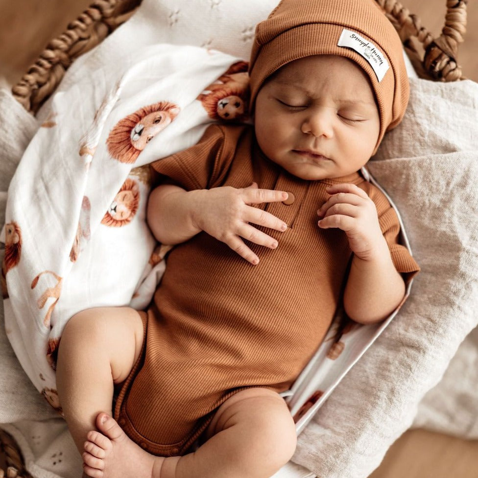 Snuggle Hunny Short Sleeve Organic Bodysuit - Chestnut