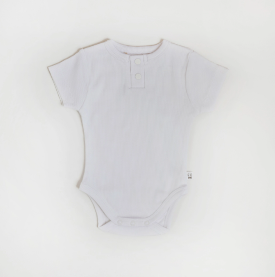 Snuggle Hunny Short Sleeve Organic Bodysuit - Milk