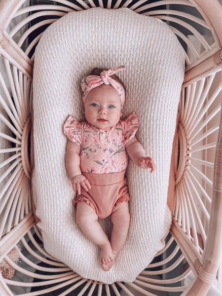 Snuggle Hunny Short Sleeve Organic Bodysuit - Pink Wattle