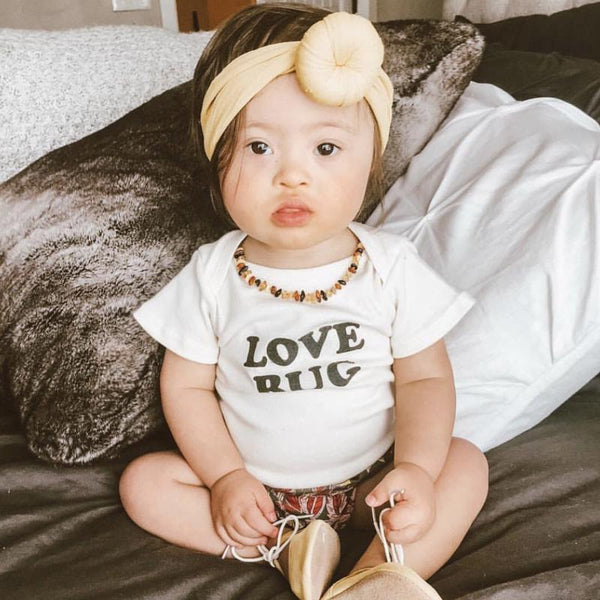 Tenth & Pine Short Sleeve Onesie - Love Bug