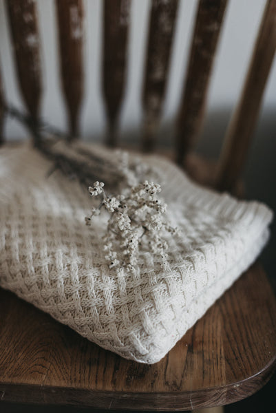 Snuggle Hunny Diamond Knit Blanket - Cream